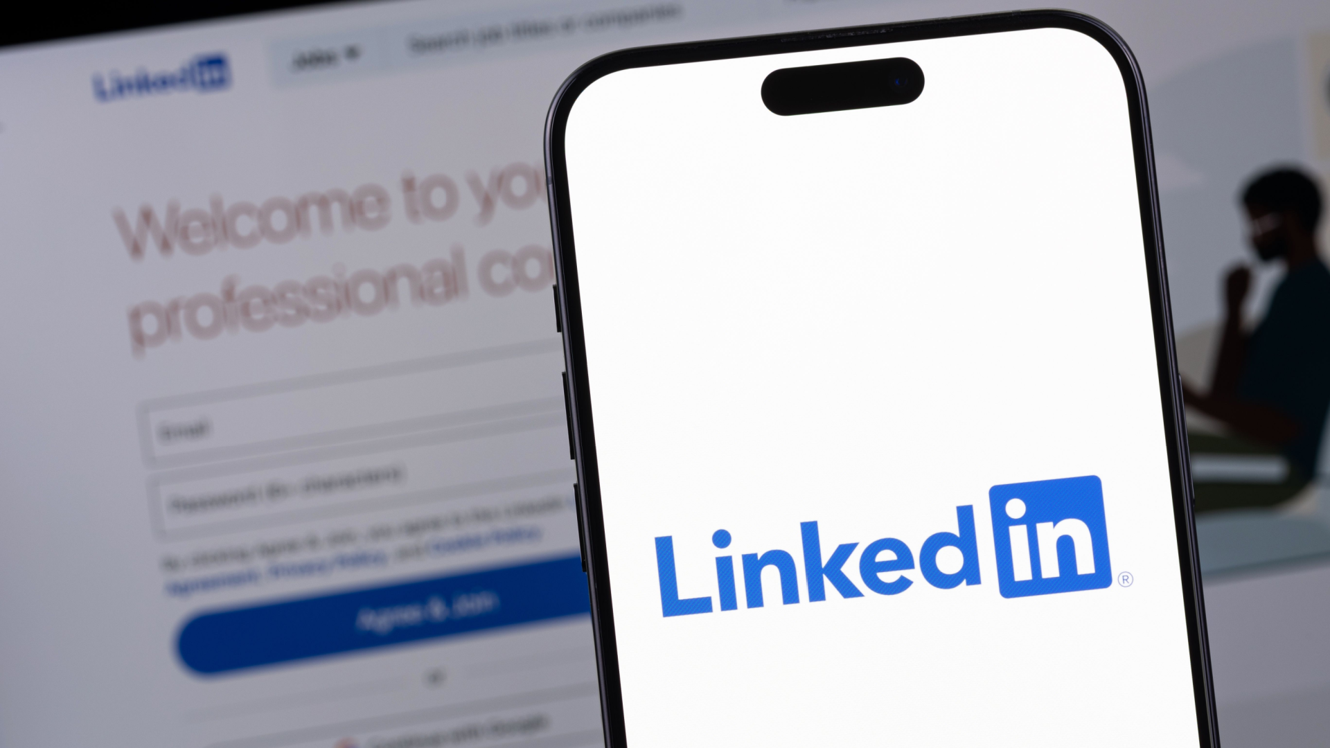 5 tests to run to drive growth with LinkedIn Ads